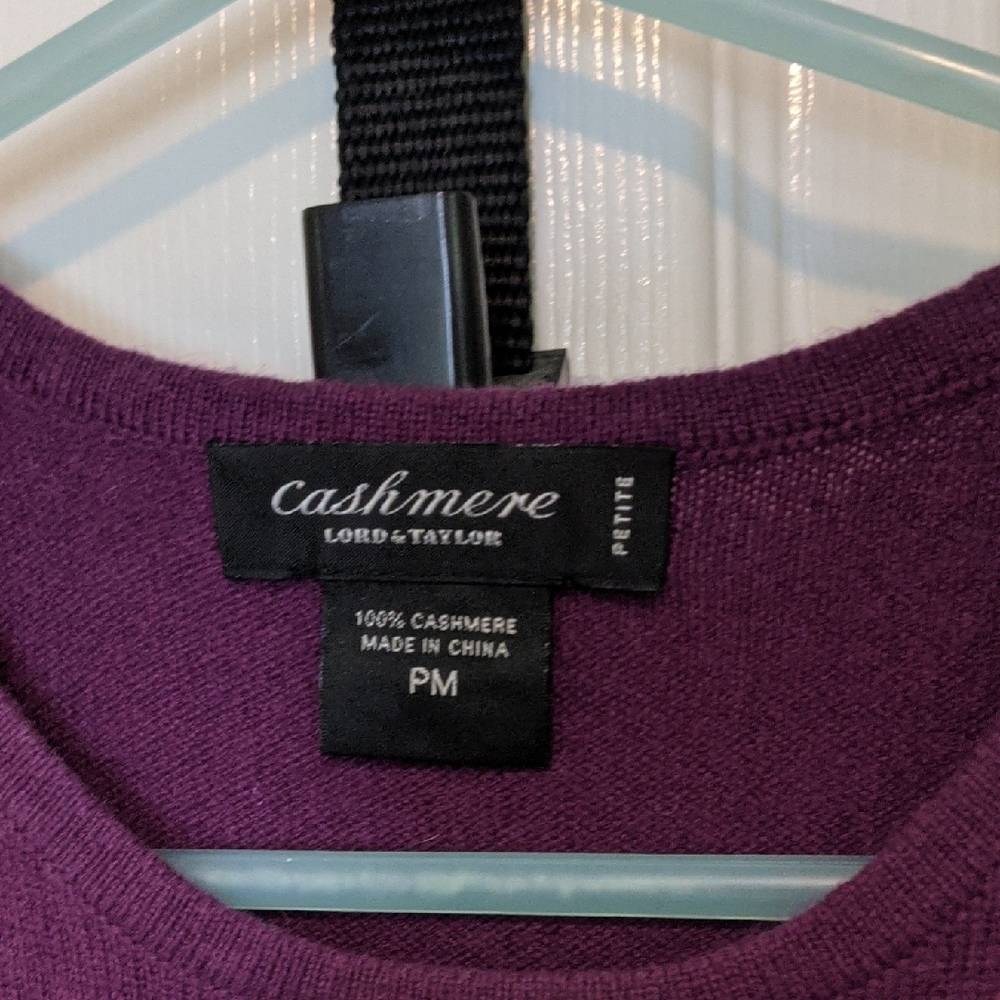 Cashmere Lord And Taylor Deep Purple Sleeveless Sweater Vest - Picture 2 of 4